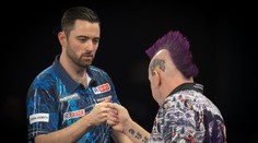 Šípky: Úradujúci majster sveta skončil. Humphries nestačil na Wrighta