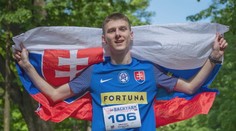 V horúčavách behá celé hodiny, na trať vyráža aj bez spánku. Marijan má veľký cieľ