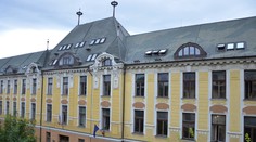 Rybníček sa chce rozprávať s vedením školy, ktorá zrušila dúhovú akciu. Nesmú podľa neho ustupovať Mazurekovi