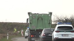 Levičania z okolia jám s mŕtvymi zvieratami žijú v neistote. Odpoveď ministerstva ich neuspokojila