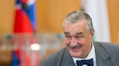 K. Schwarzenberg: Na post prezidenta by mal kandidovať Babiš