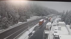 Na severe napadol prvý sneh. Takmer celé Slovensko potrápia dážď aj vietor