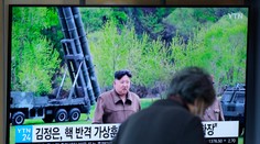 Kim Čong-un dohliadal na cvičenie simulujúce jadrový protiútok