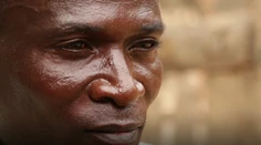 Zaúča 12-ročné dievčatá do sexuálneho života. Otrasný rituál v Afrike