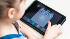 Pre naše deti mladšie ako 16 rokov bude Facebook alebo Twitter neprístupný