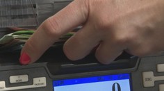 Jedna z bánk ohlásila zlacňovanie. Vraj za to môže zrušenie bankového odvodu