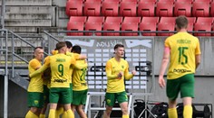 VIDEO: Súboj o druhé miesto priniesol šesť gólov aj spornú situáciu s VAR-om. Hrdinom dvojgólový Ďuriš