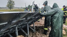 Na Dunaji pre stúpajúcu hladinu zastavia dopravu. Rizikové oblasti sa pripravujú na najhoršie