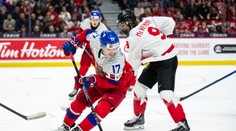 VIDEO: Českého útočníka tvrdo atakoval súper. Po návrate na ľad si vypočul nepochopiteľné bučanie