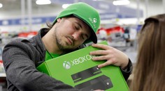 Hackeri údajne napadli online služby PlayStation a Xboxu
