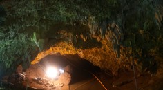 Pátranie po futbalistoch v jaskyni pokročilo. Potápači sa dostali na rázcestie