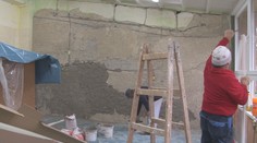 Školu v Kolbovciach začali po zemetrasení opravovať. Deti sa stále učia v kultúrnom dome