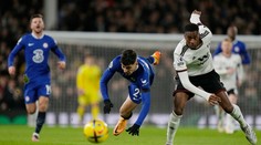 Londýn modrý nebude, Chelsea nestačila na Fulham. Felix sa pri debute vykartoval