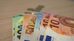 Od januára čaká mnohých Slovákov príjemná zmena. V peňaženke im zostane viac