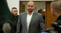 Bödör na súde tvrdil, že na polícii nič nevybavoval. Hrozí mu stíhanie za krivú výpoveď