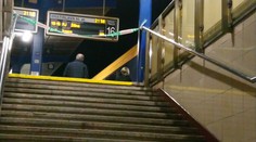 Dráma na Hlavnej stanici v Bratislave. Muž s mačetami a nožmi napadol esbeeskára