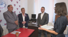 Chceli veľké vlastenecké spájanie, nejako sa to nepodarilo. Číslo osem má vo voľbách Vlastenecký blok