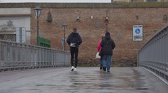 Vládnu ideálne podmienky na tvorbu tzv. čierneho ľadu. Je nebezpečný a má jednu zákernú vlastnosť