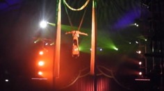 Nešťastie v cirkuse! Akrobati v Prievidzi spadli z ôsmich metrov