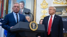 Trump nariadil preskúmať odporúčania k očkovaniu detí v USA