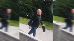Besnenie v záložni. Na majiteľa zaútočil agresor igelitovou taškou, v ktorej ukrýval sekeru