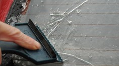 Mrznúci dážď spôsobil v Maďarsku kritickú situáciu