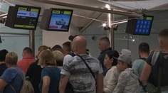 Na požiarmi sužovaný Rodos odleteli ďalší Slováci. Cestovná kancelária im nedovolila zmeniť zájazd
