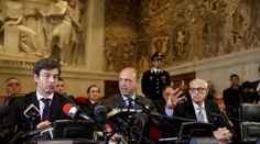 Taliansky minister žije v strachu. Dostal list s nábojmi a vyhrážkou v arabčine