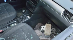 V Nových Zámkoch sa rozmáhajú rozbité a vykradnuté autá, polícia apeluje na vodičov