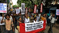 Je to horšie a horšie: Indku hromadne znásilnili, zaškrtili a zohavili kyselinou