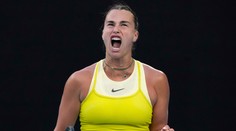 Sabalenková stále živí nádej na majstrovský hetrik. V semifinále ju vyzve Španielka po životnom úspechu