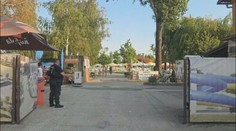 Ľudí pri vchode na kúpalisko v Diakovciach otáčajú. Nikto sa nekúpe, na mieste pracujú hygienici