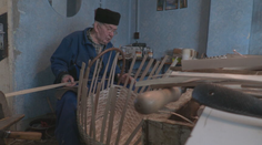 Remeslo na pokraji zániku. Lubové košíky prežívajú už len vďaka 88-ročnému pánovi Floriánovi