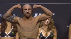 V UFC sú na programe dve titulové bitky. Aktéri najočakávanejšieho súboja si prejavili vzájomný rešpekt
