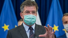 Lajčák: Pri preprave z Maďarska utiekli z autobusu viacerí Slováci