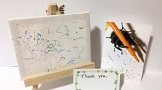 VIDEO: Chrobák by sa uživil ako maliar, abstraktné umenie má v malíčku