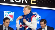 Majster sveta z Bratislavy podpísal nováčikovskú zmluvu v NHL