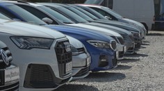 Priplatia si aj zákazníci automobilových predajní. Vyššie ceny majú nielen nové, ale aj ojazdené autá