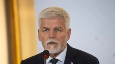 Je potrebné zastaviť vojnu a rokovať, vyhlásil prezident Pavel. Podobný názor má aj Fico