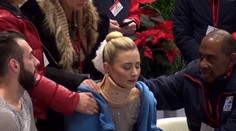 Nepríjemné zranenie krasokorčuliarky. Z rúk partnera spadla rovno na hlavu