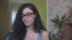 Zo dňa na deň chradne a ubúda jej síl. Lekári si nevedia dať rady, čo robiť
