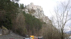 Stabilizačné práce na ceste pod Strečnom by chceli spustiť na jeseň
