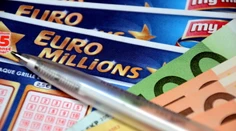 V Británii padol megajackpot. Niekto sa stal v momente bohatším ako Ed Sheeran