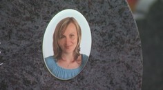 Mária porodila synčeka v slovenskej nemocnici a po 26 dňoch vykrvácala. Príčinu odhalili znalci, pôrodník sa obhajuje