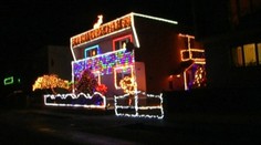 Najdivokejšie vianočné osvetlenie v Rimavských Janovciach