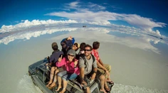 Precestoval celý svet a vytvoril najúžasnejšie selfie, aké ste kedy videli