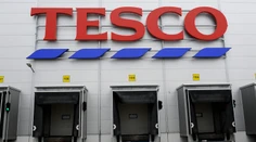 Tesco plánuje na Slovensku spustiť novú obchodnú sieť. Prvé predajne otvorí do konca roka