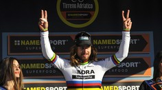 Sagan vyhral namáhavú etapu:  "Vyzerá to tak, že zajtra nebudem schopný súťažiť."