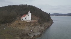 Pamiatku menia na nepoznanie. Symbol obce, ktorá musela ustúpiť vodám Domaše, sa dočkal rekonštrukcie