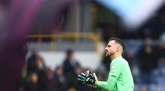 Opustí po sezóne Premier League? O Martina Dúbravku sa údajne zaujíma gigant od susedov